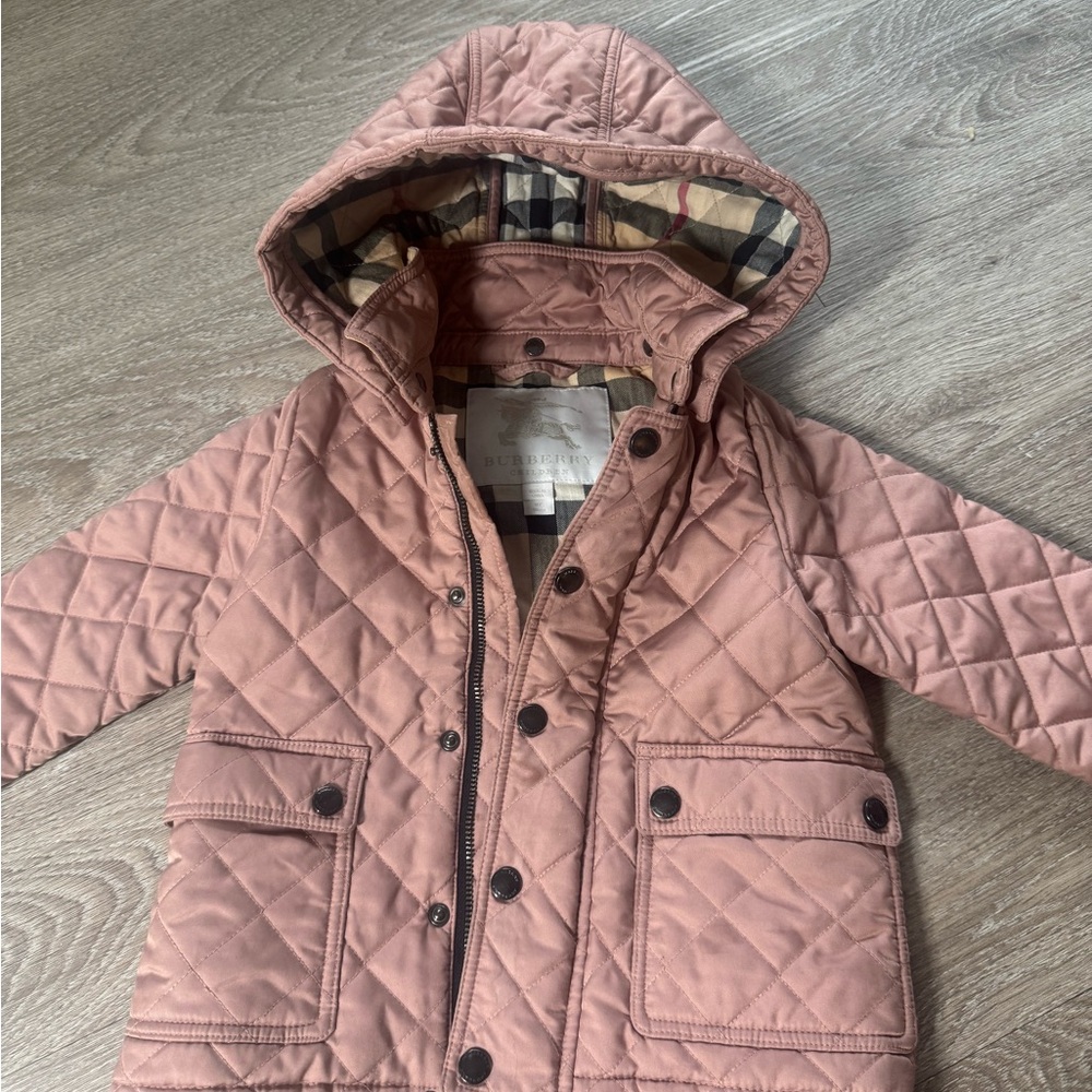 Burberry Kids Quilted Jacket in Pink
